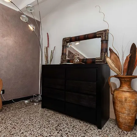 Apartment Hilde's House Genoa