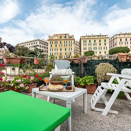 Hilde's House Apartment Genoa